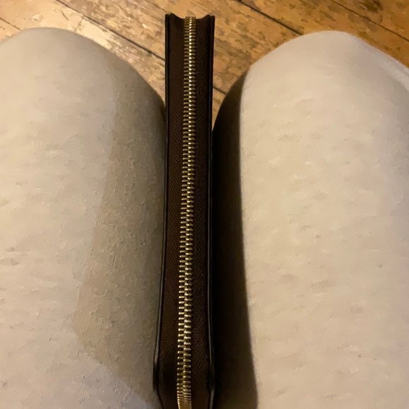 Louis Vuitton Zippy Monogram Wallet - 12 card - 2020 (Like new condition) - Picture 7 of 10